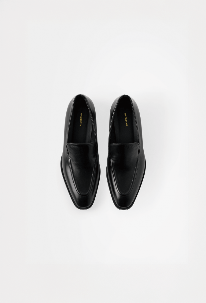 CLASSIC LEATHER LOAFERS